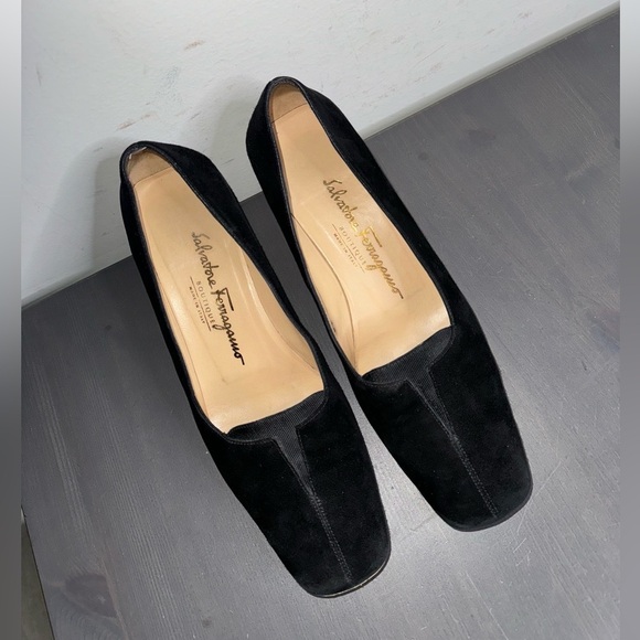 Salvatore Ferragamo Women’s Black Suede Heels - Picture 2 of 8